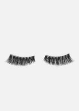 Load image into Gallery viewer, AOA Studio Eyelashes - Aria
