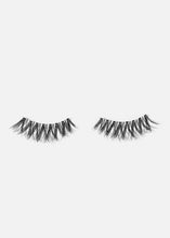 Load image into Gallery viewer, AOA Studio Eyelashes - Alexis
