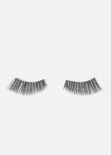 Load image into Gallery viewer, AOA Studio Eyelashes - Sofia
