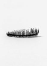 Load image into Gallery viewer, AOA Studio Eyelashes - Vera
