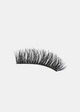 Load image into Gallery viewer, AOA Studio Eyelashes - Amelia
