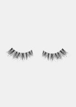 Load image into Gallery viewer, AOA Studio Eyelashes - Natalia
