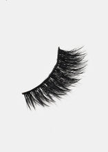 Load image into Gallery viewer, Paw Paw: 3D Faux Mink Lashes - Tori
