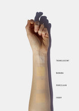 Load image into Gallery viewer, AOA Perfect Pressed Powder - Porcelain
