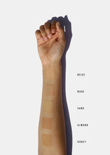 Load image into Gallery viewer, AOA Perfect Pressed Powder - Honey
