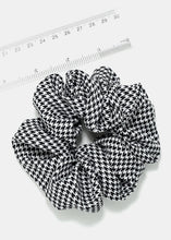 Load image into Gallery viewer, Black &amp; White Pattern Scrunchie
