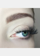 Load image into Gallery viewer, AOA Studio Eyelashes - Luella
