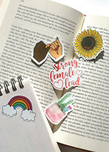 Load image into Gallery viewer, Oki Sticker- Corgie Loves Boba
